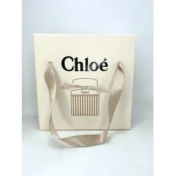 Chloè Chloè EDP 75 мл за Жени + Дезодорант 200 мл + Несесер Chloè Chloè EDP 75 мл за Жени + Дезодорант 200 мл + Несесер